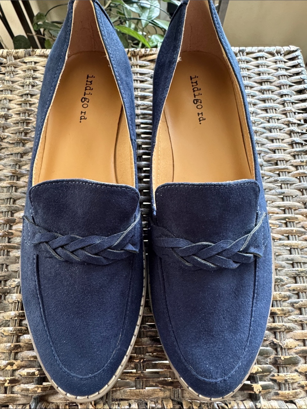 Indigo Rd.‎ blue suede loafers  braided strap detail women’s size 7